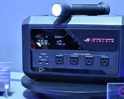 Молот Тора проти відключень світла: Asus представила кумедну електростанцію Mjolnir (фото)