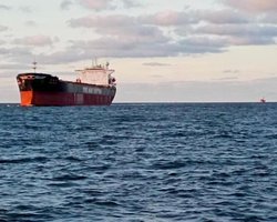 Прорыв блокады в Черном море: в украинские порты направляются еще три судна (фото)