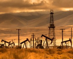 Мировые цены на нефть снижаются вследствие успешной защиты Израиля от атаки Ирана, — аналитики