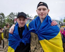 Військовий відсудив майже 4 млн грн, які його мати привласнила, поки він був у полоні, — ЗМІ