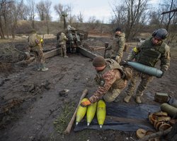 Россия усилила наступление на Бахмут, а ВСУ отходят с некоторых позиций, — разведка Британии