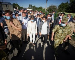 Зеленский об участках разведения на Донбассе: сейчас там никого не убивают