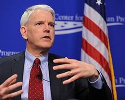 Экс-посол США: Окружение Януковича переоценивает важность Украины для Запада