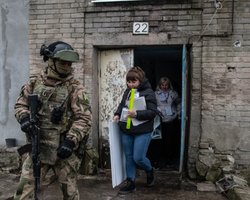 Отдадут чиновникам: Путин разрешил конфискацию жилья украинцев на оккупированных территориях