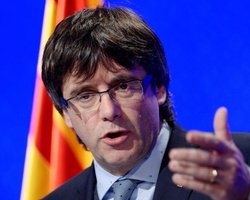 Решение о независимости Каталонии Пучдемон передал парламенту