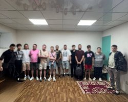 Задержанных на гей-вечеринке в день траура в Киеве доставили в ТЦК, — СМИ (фото)