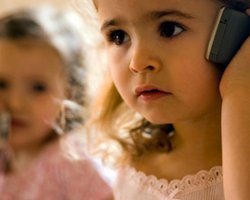 Ряды мобильных абонентов сократились на 0,6%