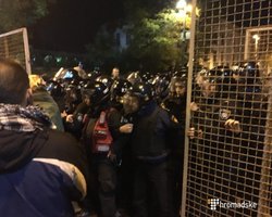 Под Радой произошли новые стычки между полицией и протестующими