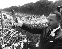 Оливеру Стоуну предложили снять фильм о жизни Лютера Кинга