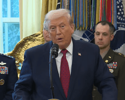 "Ми працюємо над цим": Трамп заявив, що Україна вже втратила території (відео)