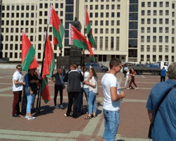 "За Батьку". В Минске собирается провластный митинг в поддержку Лукашенко