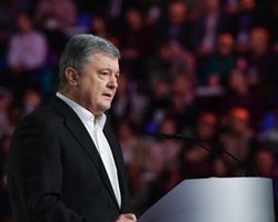 Порошенко идет на второй срок, чтобы не дать популистам "умножить на ноль все то, что выстрадали люди"