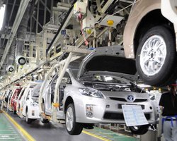 В Японии резко упали продажи новых машин