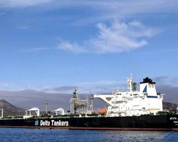 Четыре нефтяных танкера были атакованы дронами: они двигались в сторону России, — Reuters