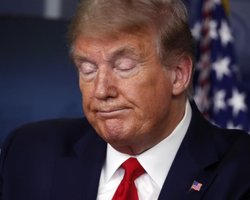 Трамп признал, что проигрывает предвыборную гонку, – Politico