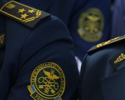 Гостаможслужба разоблачила 9 таможенников с фальшивыми дипломами
