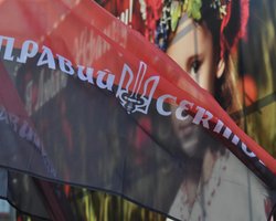 МВД и СБУ пообещали бойцам Правого сектора доставить их в Киев