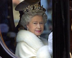 105 секунд із життя королеви: зворушлива данина пам'яті Її Величності (відео)