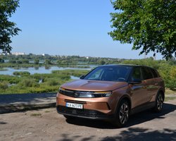 Революционные изменения: тест-драйв нового кроссовера Opel Grandland