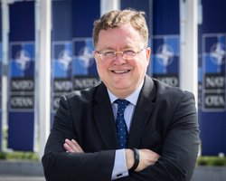 В сентябре в Украине начнет работу представитель НАТО: в альянсе объяснили, какие у него функции