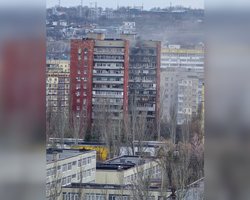 В Днепре "Шахед" влетел в 14-этажку: в доме пожар, есть пострадавшие (фото, видео)