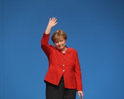 Начать и закончить. Пять проблем, которые Меркель оставляет преемнику