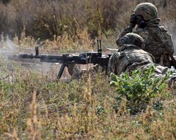 За минувшие сутки на Донбассе четверо раненых