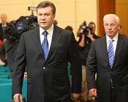 Янукович и Азаров попали в список врагов украинской прессы