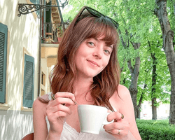 Женщина показала "сокровище", найденные в мусоре на церемонии "Оскар" (фото)