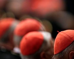 Ватикан принимает беспрецедентные меры для защиты тайны имени нового Папы Римского