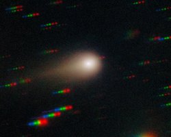 Міжзоряний об'єкт 3I/ATLAS несподівано зменшився перед зближенням із Землею (фото)