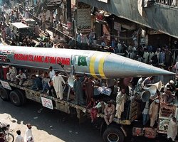 Наслідки відчує весь світ: до 125 млн людей можуть загинути через ядерний конфлікт Індії і Пакистану, — дослідники