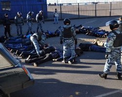 В Москве после еще одной драки полиция задержала около 80 человек