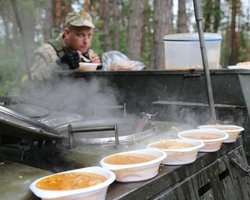 Манипуляции и заблуждение: Минобороны ответило СМИ на скандал с закупкой питания для бойцов