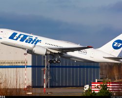 Больше 40 тысяч человек наблюдают за российским самолетом, который подал сигнал бедствия в Дубае