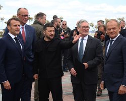 Євромобілізація: як союзники України "качатимуть" Трампа перед його зустріччю з Путіним