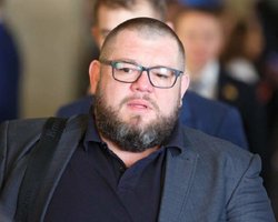 "Дебіл, як можна оглядати авто нардепа": "слуга народу" Галушко потрапив у скандал із поліцією (відео)