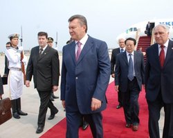 Янукович завершил свой визит в Китай