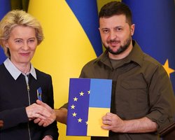 Еврокомиссия сегодня порекомендует начать переговоры с Украиной о вступлении в ЕС, – FT