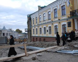 В Киеве открыли Андреевский спуск