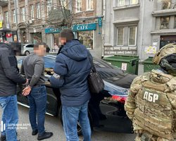 Закупки белья и одежды для ВСУ: контракты задержанного бизнесмена проверят "под микроскопом"