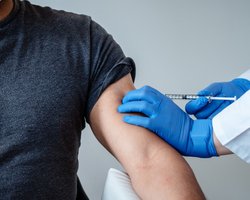 Украина рассчитывает на 17,6 млн доз вакцин, - Степанов