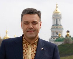 Тягнибок: Есть два пути вернуть Крым