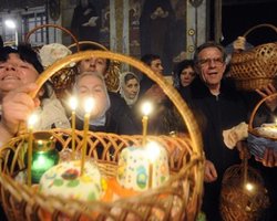 Дорогая мука и желание заработать: в Украине существенно выросли цены на пасхи