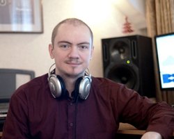 "Змагары написали тысячи угроз": автор песни в поддержку Лукашенко пожаловался на буллинг