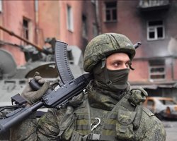 Почему флаги РФ оказались в Северске и находится ли город в оккупации, — ОК "Восток" (карта)