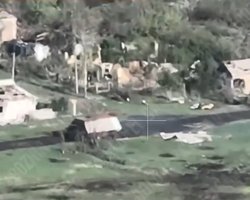 Второй танк-черепаху РФ заметили в Красногоровке: что это значит, — Defense Express (видео)