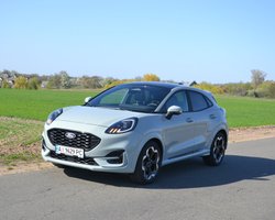 Кроссовер для активного водителя: тест-драйв нового Ford Puma