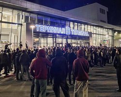 Захоплення аеропорту в Махачкалі: чи буде "мусульманський бунт" у Росії після розборок у Дагестані