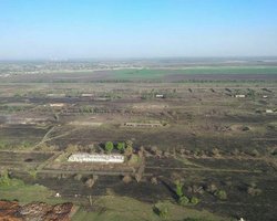 В Балаклее продолжает тлеть трава